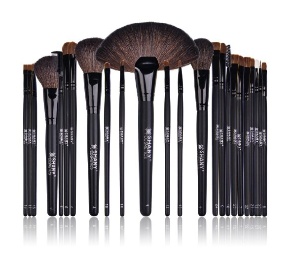 Up to 45% off Beauty – awesome makeup brushes included!