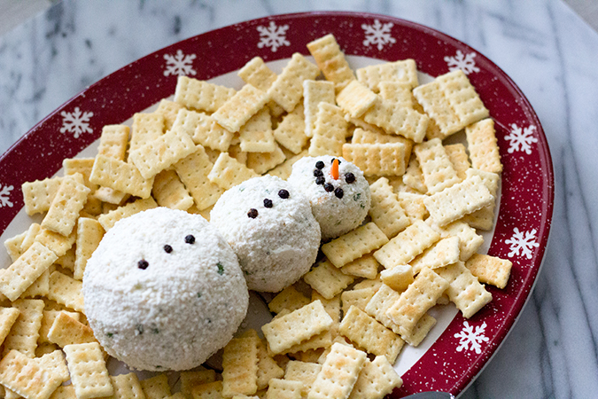 Snowman Ranch Cheese Ball - A Slice of Style