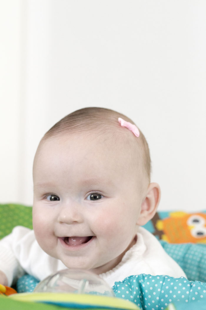 Babies with hot sale bows in hair