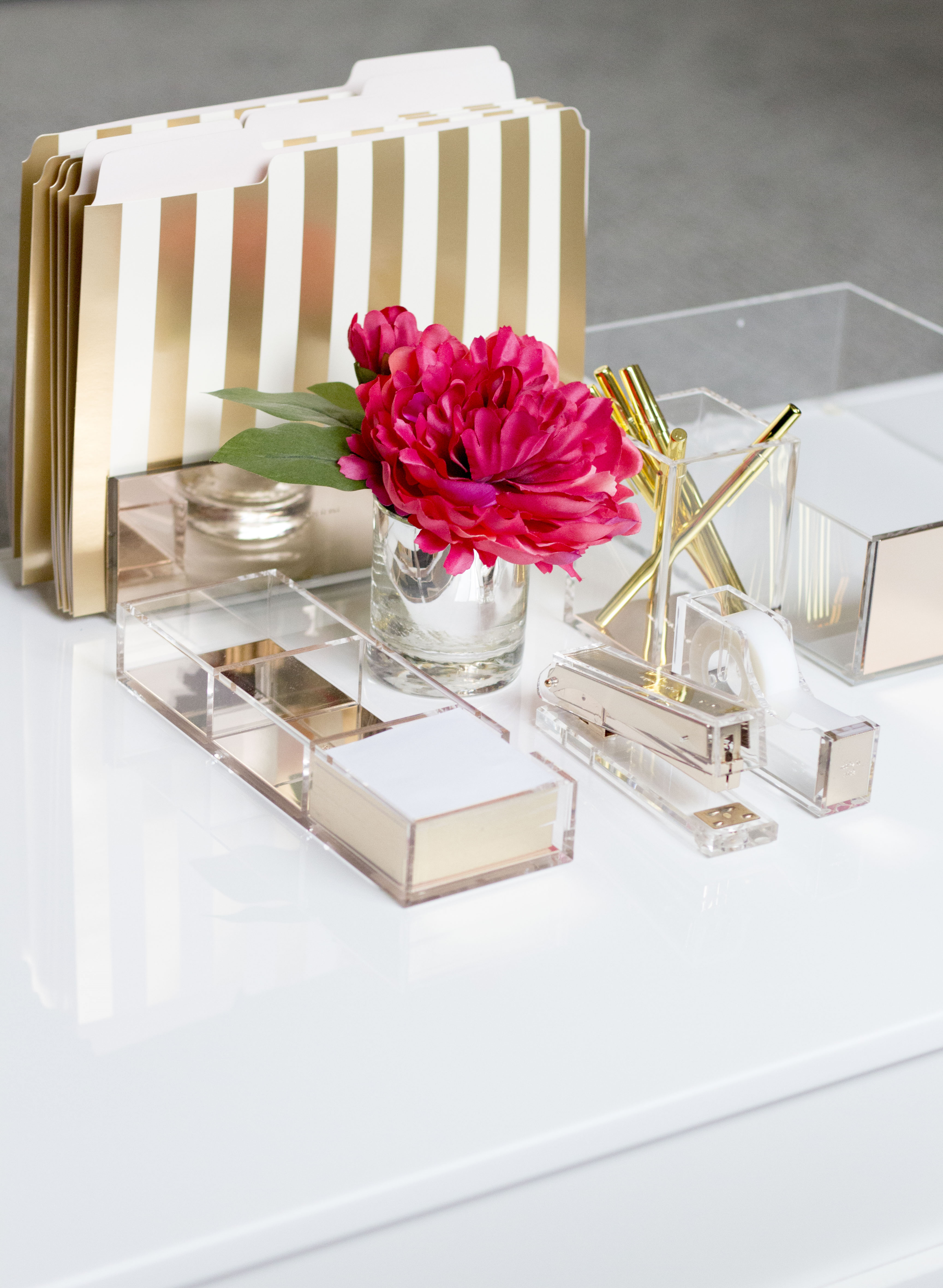 Favorite Things: Gold Office Supplies that are Going to Rock Your World