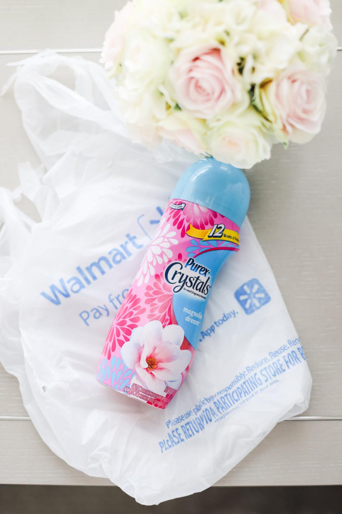 How to Keep your House Smelling Fresh with Purex Crystals featured by top Utah lifestyle blog, A Slice of Style