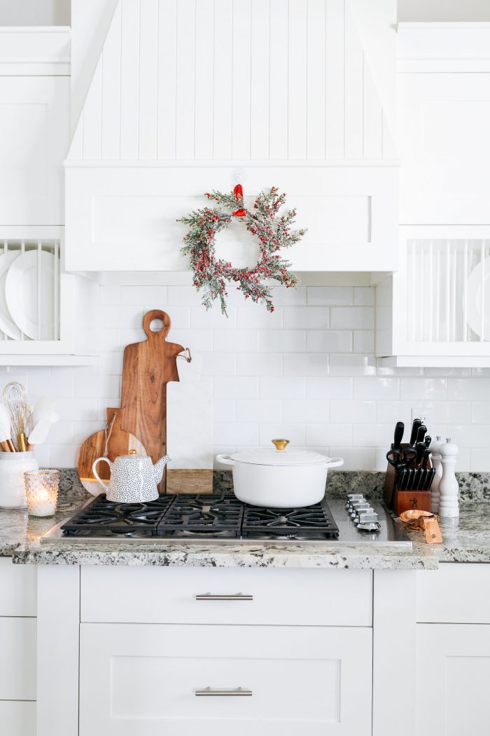 Vintage Christmas Decor in the Kitchen