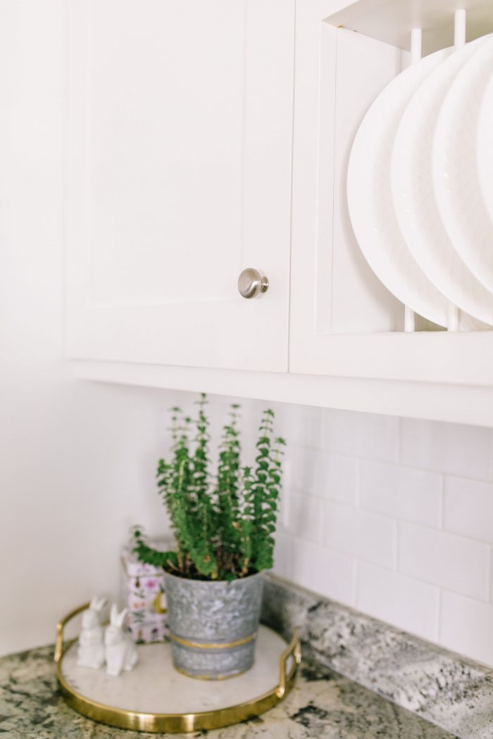 Easy Kitchen Updates featured by top US lifestyle blog A Slice of Style