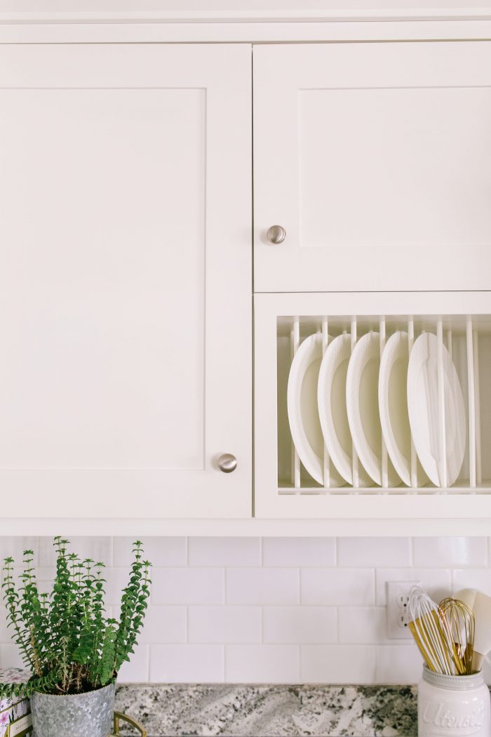 Easy Kitchen Updates featured by top US lifestyle blog A Slice of Style