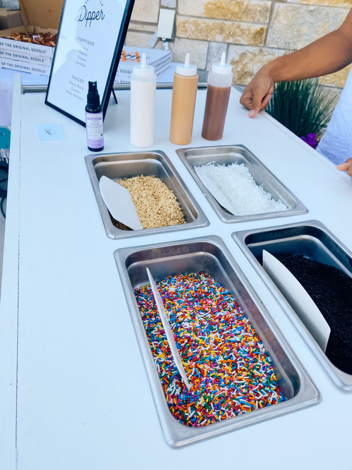 4th Birthday Party by popular Utah motherhood blog, A Slice of Style: image of The Little Dipper frozen banana cart. 