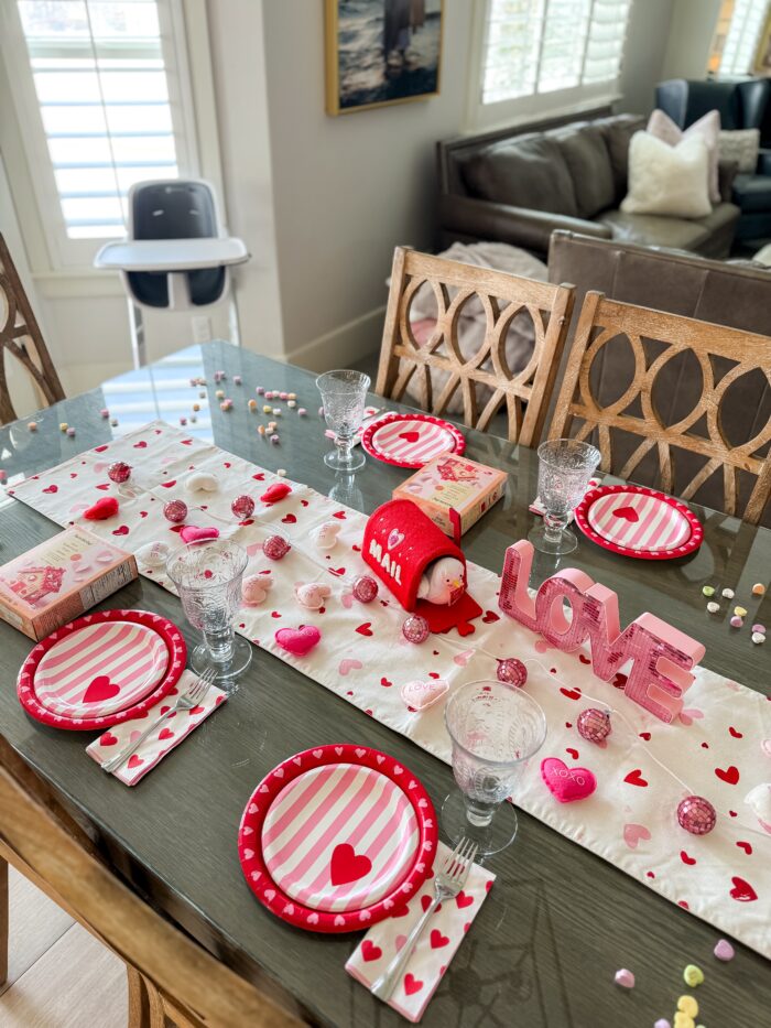 How to Plan a Valentine's Day Dinner for Your Family